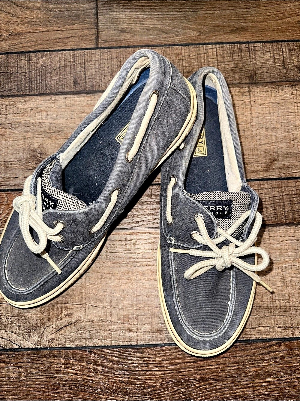 Sperry Authentic Original 2-Eye Canvas Boat Shoe Navy Boat Shoe Sneakers